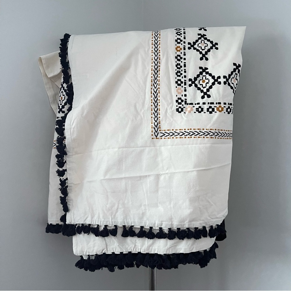 Bohemian Urban Outfitters Home Dara print border Duvet cover King size NWOT